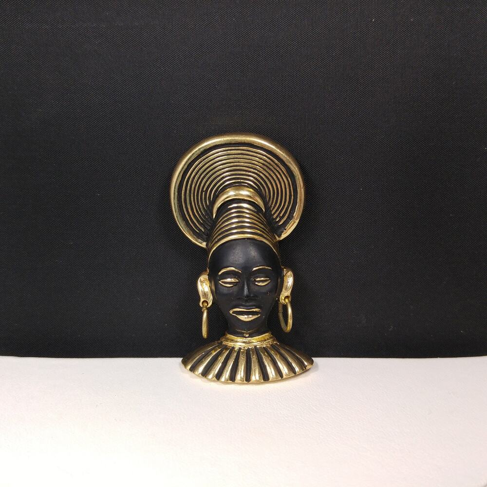 Vintage Art Deco Tribal Queen Black Enamel Gold Tone Brooch - Picture 2 of 10